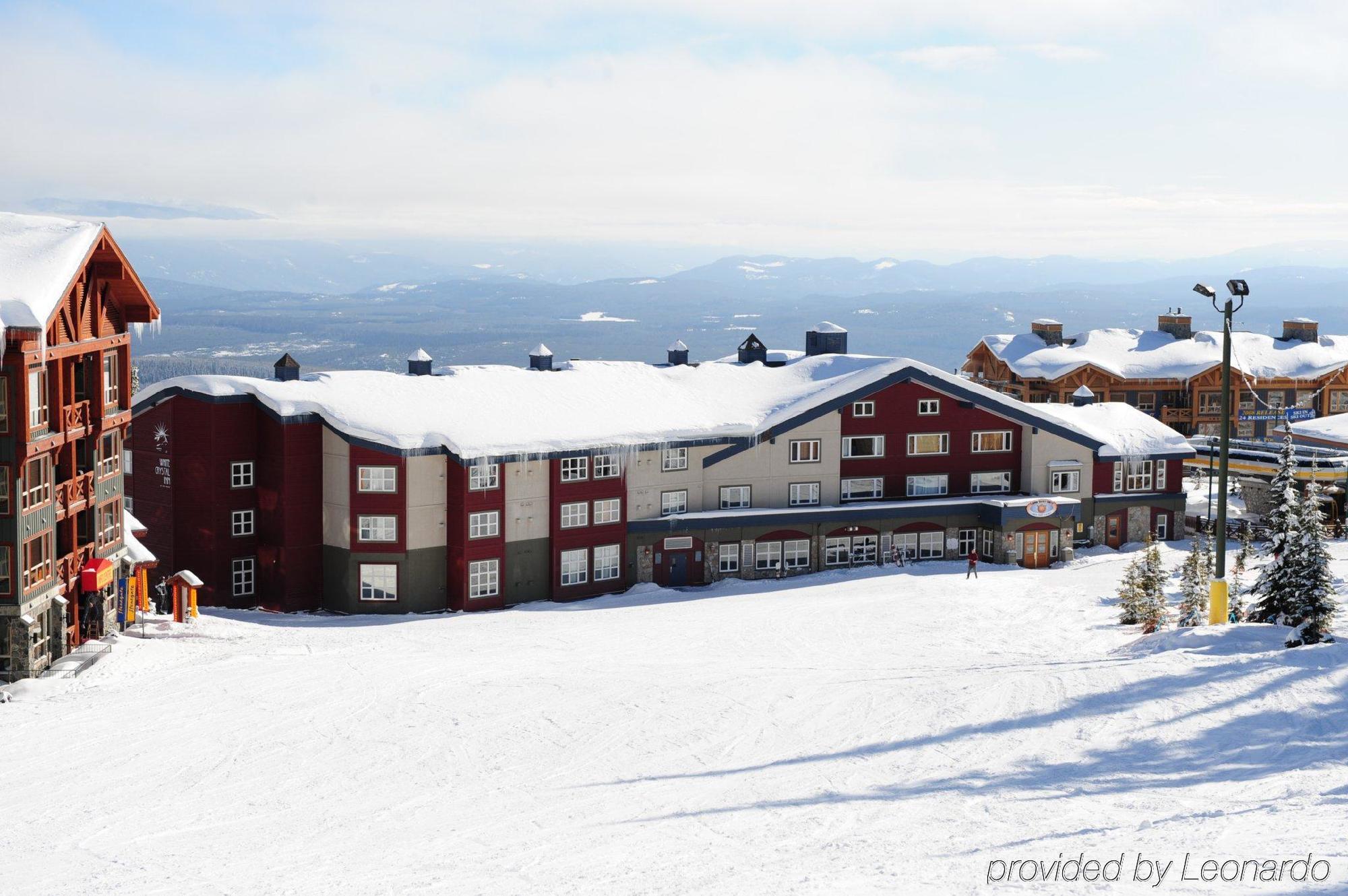 White Crystal Inn Big White Ski Resort Exterior photo