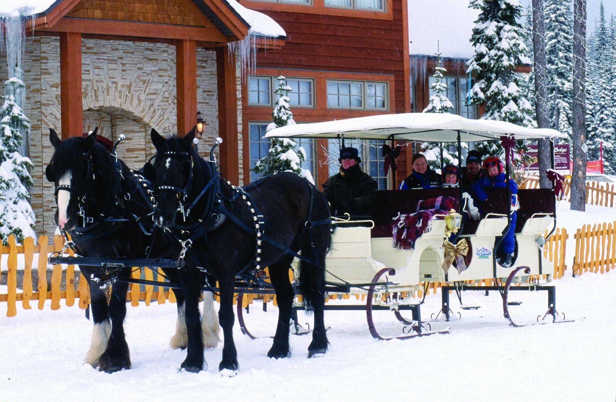 White Crystal Inn Big White Ski Resort Exterior photo