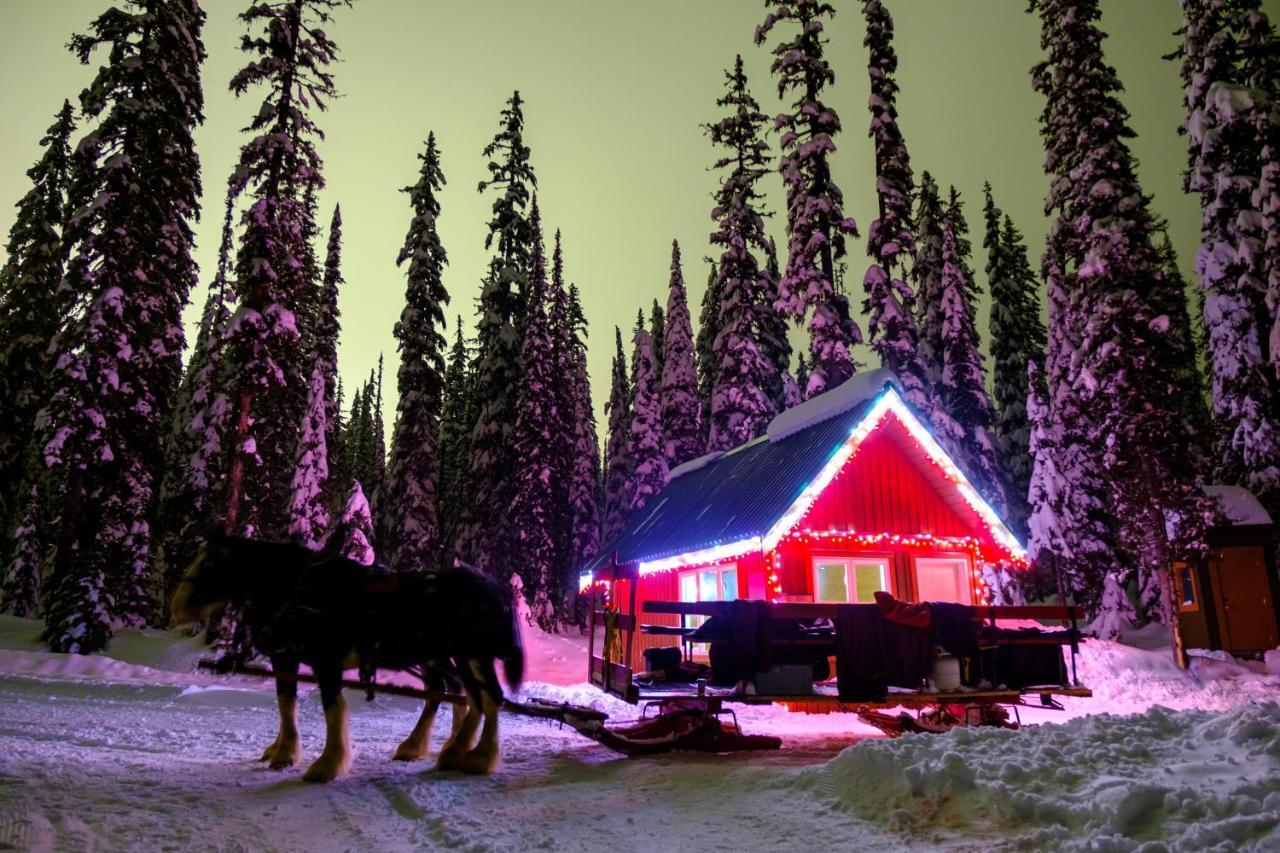 White Crystal Inn Big White Ski Resort Exterior photo