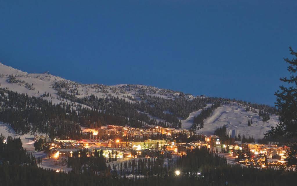 White Crystal Inn Big White Ski Resort Exterior photo